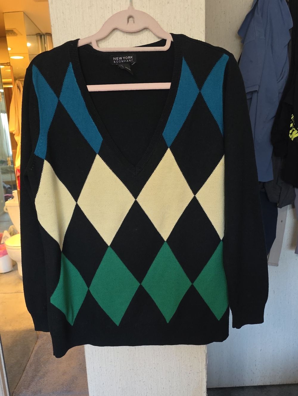 New York & Company Black V-Neck Argyle Sweater with Teal, Cream & Green Diamonds